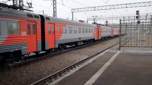 Поезд в Обухово!? А такое бывает? / ж/д ст.ОБУХОВО