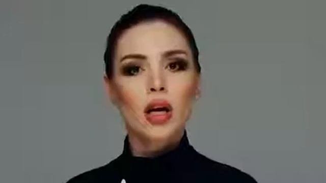Поплакала