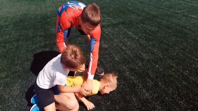 Борьба на стадионе смотреть онлайн