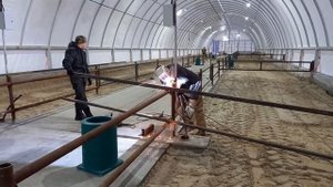 Строительство Тентового Ангара для телят. Часть 6.