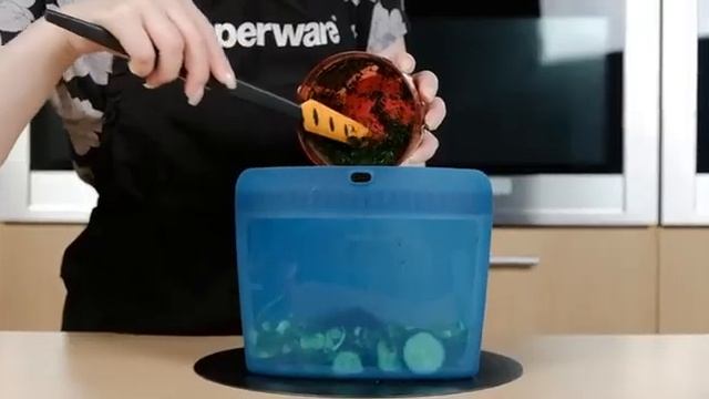 Быстрая засолка огурцов в Силиконовом контейнере Ultimate (1 л) Tupperware #огурцы смотреть онлайн