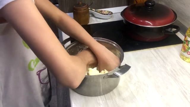 Пицца на вкусном и полезном тесте из творога!