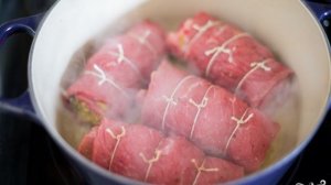 Рулетики из свинины с начинкой