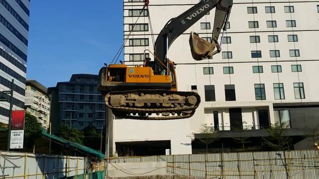 Buenaseda Commercial, Inc. (Lifting of volvo Ec210 смотреть онлайн