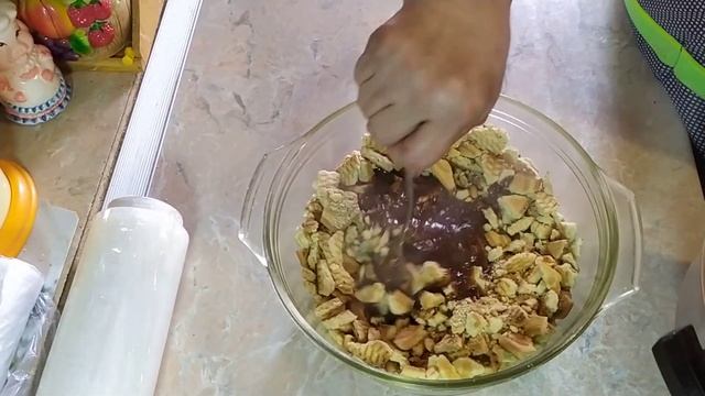 Сладкая колбаса из печенья. Вкуснятина к чаю.