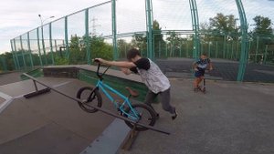 БМХ ГРІНДИ НА ПЕГАХ ПО РЕЙЛІ/GoPro BMX Riding DIMA BAR