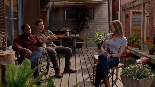 Jack Compliments Maya – Station 19 смотреть онлайн