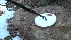 Нашёл металлоискателем золото в реке! Змеиное место!