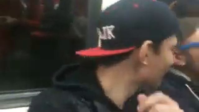 МАЗЯКА, ГОШАН И ФЛЯЖКА ЧИТАЮТ РЭП В МЕТРО смотреть онлайн