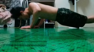 Doing 10 push up every day Until," KSI" react (attempt 27) day 27 *GANG GANG *FT *JAY1 & DENO* 2