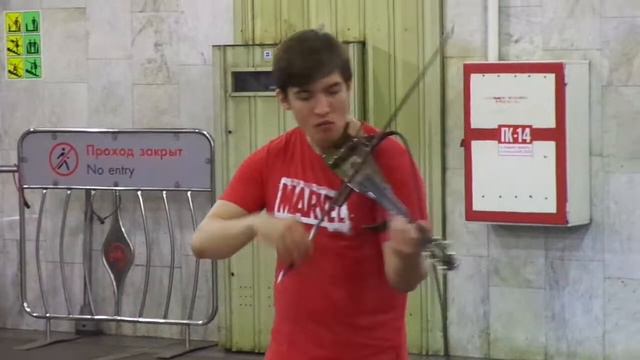 Музыка в метро. Скрипка. смотреть онлайн