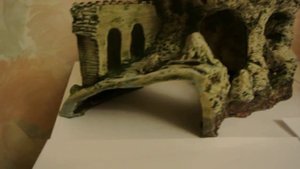 Замки для аквариума