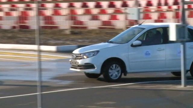 ОБКАТКА НОВОЙ РЕЗИНЫ смотреть онлайн