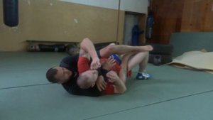 Удушающий с захватом со спины