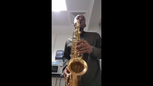 1st time with new saxophone - yas62 смотреть онлайн
