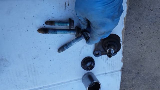 1999 VW New Beetle lower control arm смотреть онлайн