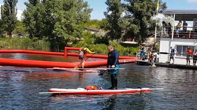 SUP RACE boards are VERY different yet look the same смотреть онлайн