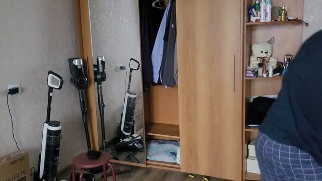 УБОРКА В ГАРДЕРОБЕ? Как вывести пятна?? Будни мамы??? Утренник?