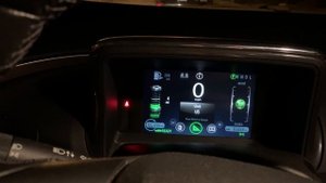Chevrolet Volt: Как сменить мили на километры и язык?