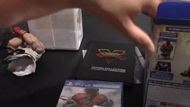 Unboxing Street Fighter V Collectors Edition for PS4 смотреть онлайн