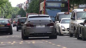 BMW HAMANN M5 F10 AKRAPOVIC EXHAUST SOUNDS IN LONDON!