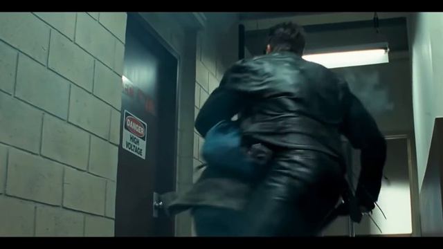 Крутой момент из фильма Терминатор 2 смотреть онлайн