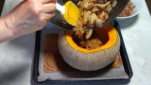 Мясо с гречкой в тыкве
