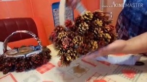 КОРЗИНА ИЗ ШИШЕК, СВОИМИ РУКАМИ! ПОДЕЛКИ НА ТЕМУ ОСЕНЬ! ДАРЫ ПРИРОДЫ!