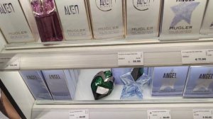 Уезжаем)))Аэропорт)))Парфюмы в дютифри))