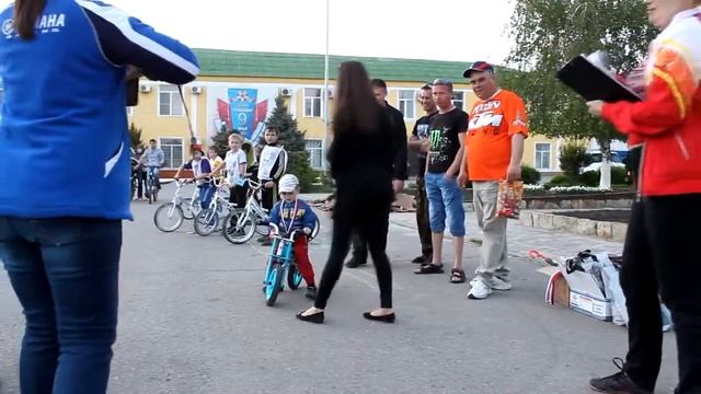 станица Алексеевская детский велокросс 5 мая 2016. смотреть онлайн