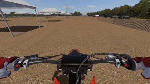 учусь стантить в игре MX bikes (мини туториал на стант)