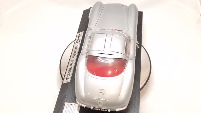 1:12 Revell 1954 Mercedes-Benz 300 SLR W 196 S R Uhlenhaut Coupe Silver смотреть онлайн