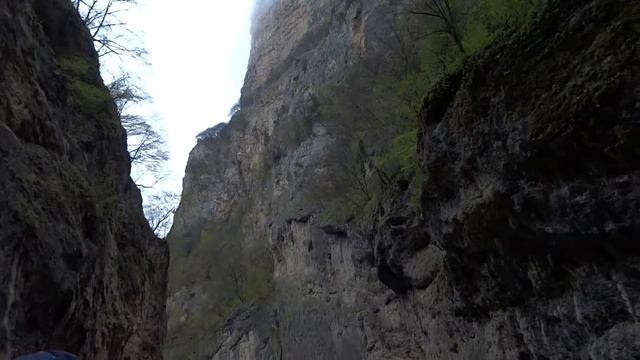Чегемское ущелье  Чегемские водопады  Река Чегем  Апрель 2014