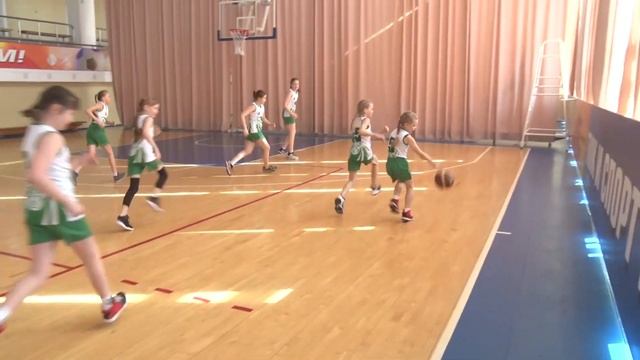 Урожай побед полевских баскетболисток смотреть онлайн