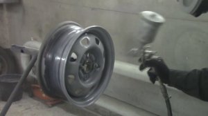 приспособление для крепления диска при покраске