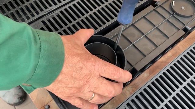 Как устанавливать пластиковые водоотводные лотки Gidrolica Light? смотреть онлайн