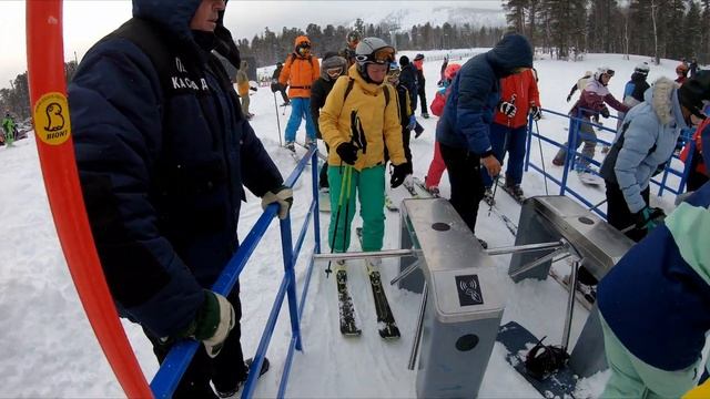 Обучаем Москвичей катанию )) смотреть онлайн