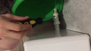 Как спустить воздух с батареи?