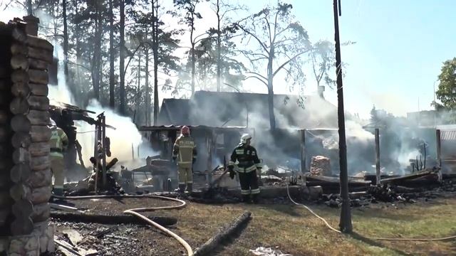 На Сибирском тракте загорелись "Чапаевские бани" смотреть онлайн