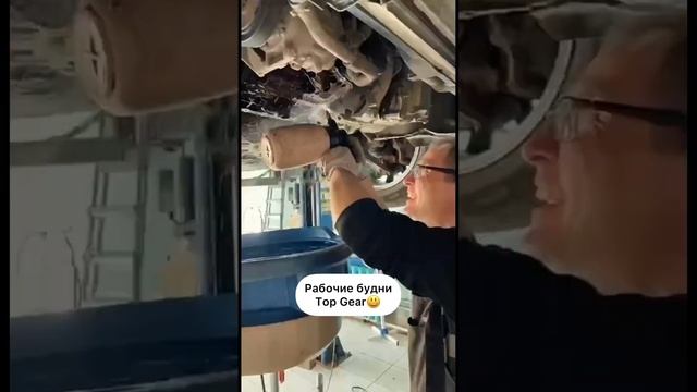 А как у вас проходят рабочие будни?? #работа #ремонт #акпп смотреть онлайн