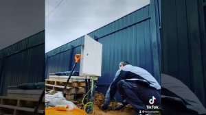 Бьем заземление 20 мм в глину  9 метров!