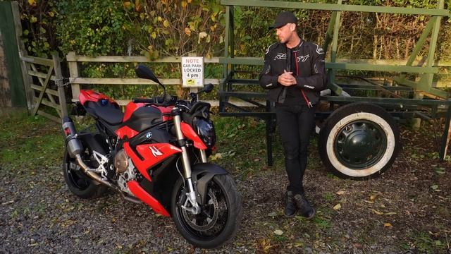 Life with the 2022 BMW S1000R Sport