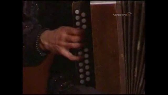 шли три героя