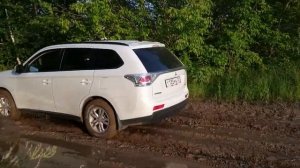 Mitsubishi outlander 3. Стук (удар) при подключение полного привода. Видео 2