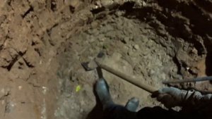 ценные находки на глубине 10 метров в колодце без колец