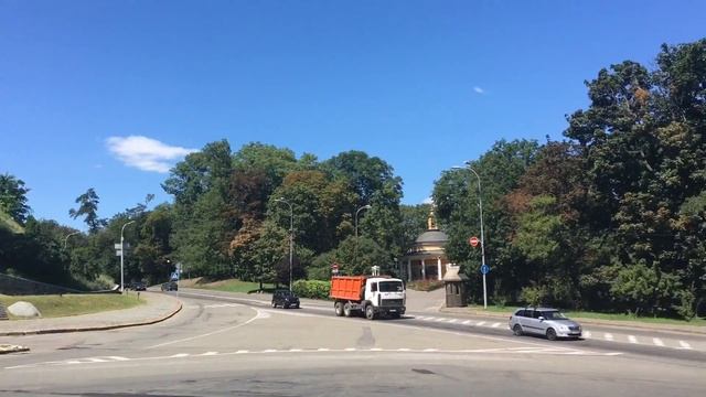 Парки Киева пешком за один день! Видеомаршрут прогулки.Travel guide.Parks of Kyiv in 1 day! ENG SUB смотреть онлайн