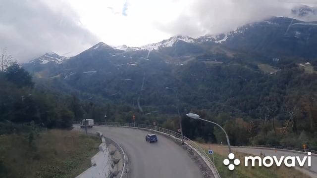 #Сочи?Территория где сбываются мечты! Канатная дорога Роза Хутор. Подъем на высоту 2320 метров. смотреть онлайн