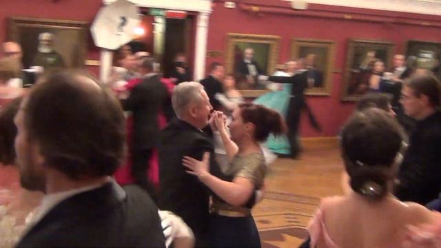 Фигурный вальс в Галерее Шилова балансе.рф смотреть онлайн