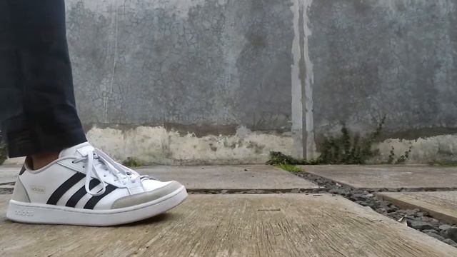 Adidas Zapatillas Grand Court SE + On Feet смотреть онлайн