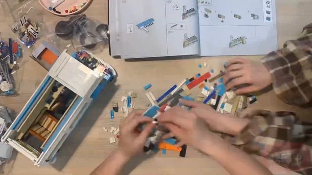 Lego T2 camper van 10279 Timelapse смотреть онлайн